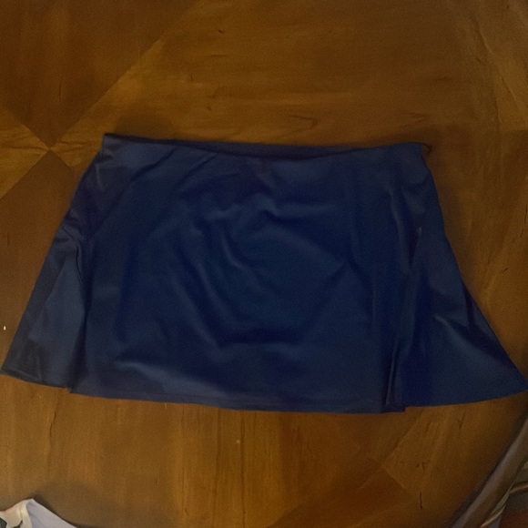 NWT Turner Flounce Tennis Skort CL - Picture 6 of 6